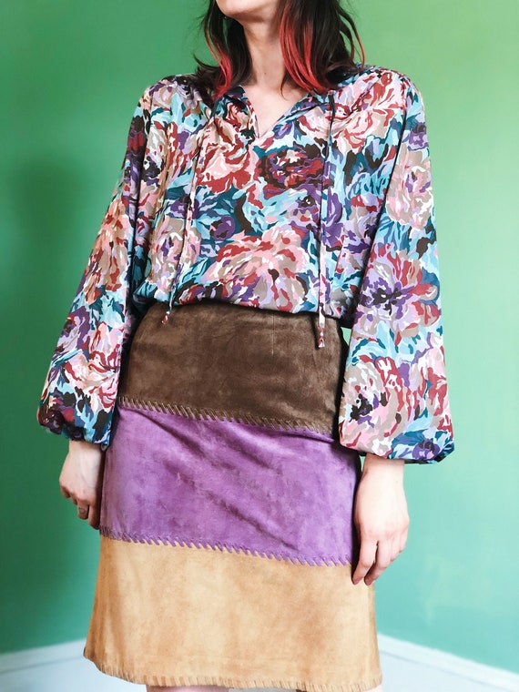 seventies dark romantic floral print bishop sleeve