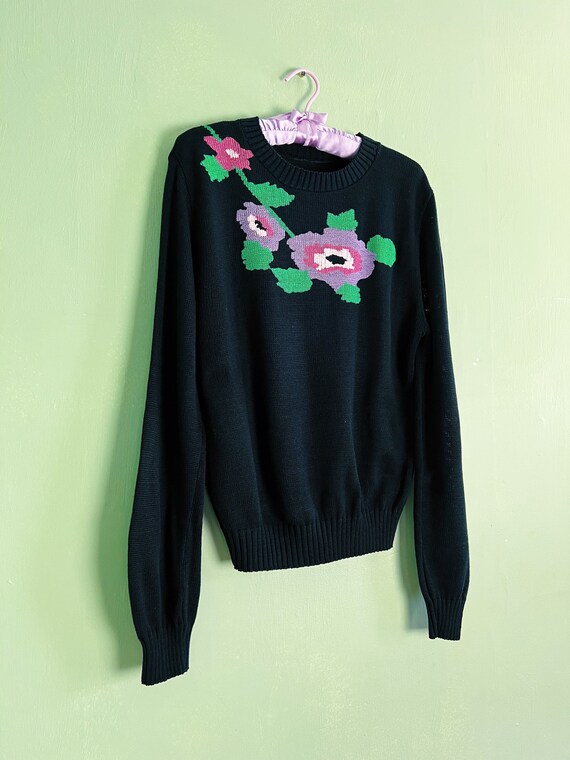 70s - 80s pastel on black poppy flower sweater - image 6