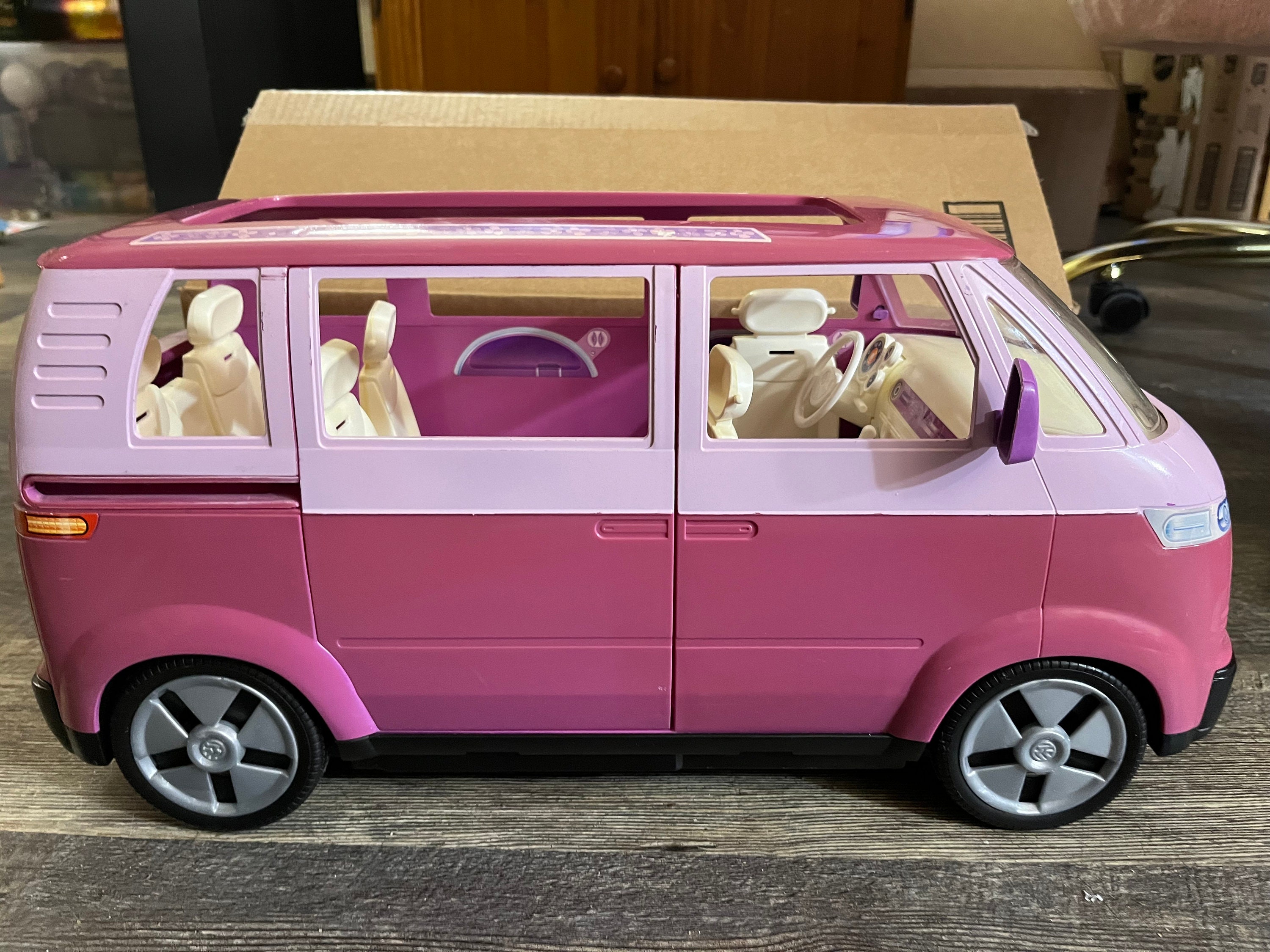 2002 Vintage Barbie Volkswagen Microbus Vehicle SUV VAN 2002 Vintage Barbie Volkswagen Microbus Vehicle SUV VAN