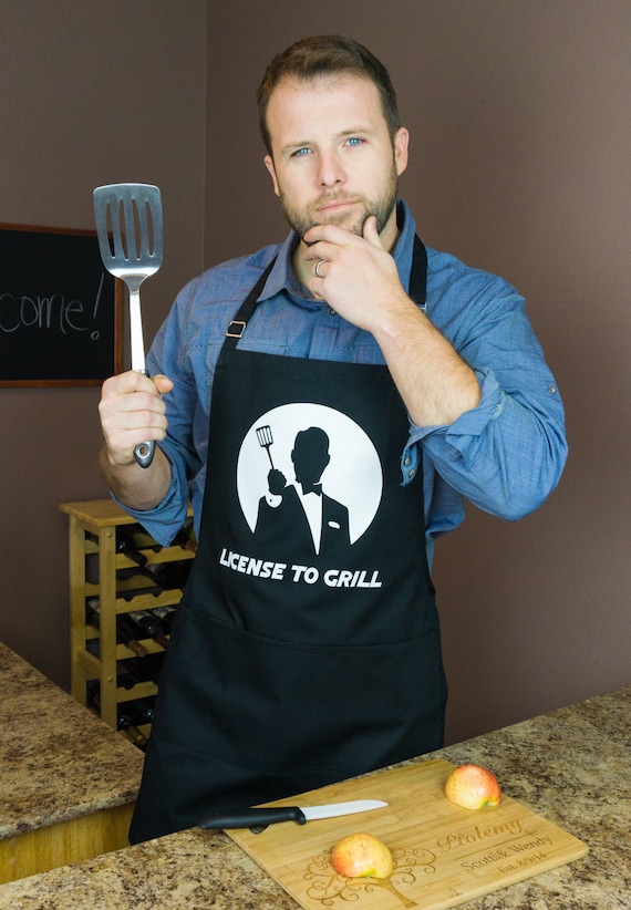 Aprons for Men Birthday Gifts for Men Unique Funny Christmas Gifts for Dad  Husband Boyfriend Grilling BBQ Grill 