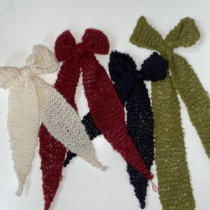 Violet Bow - Knitting Pattern