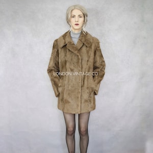 Size S-M | Vintage lamb/goat fur coat {Vintage fur coat/real fur coat/vintage fur jacket/brown fur coat/vintage coat/boho coat/70s coat}