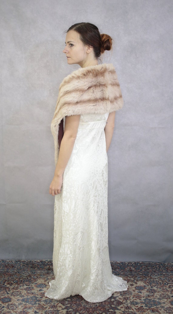 1950s-1960s dusky pink/beige rabbit fur stole {Vi… - image 4