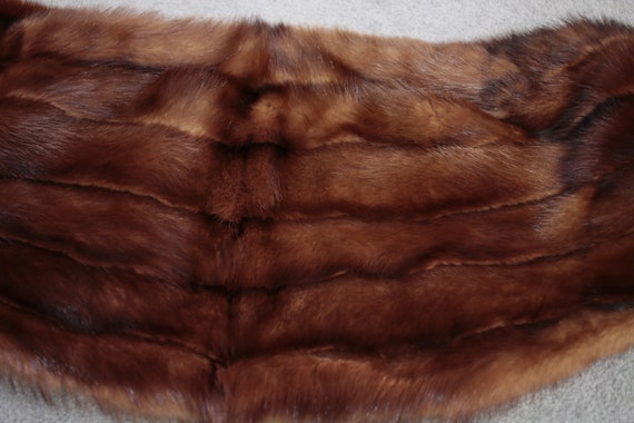 1950s burgundy fitch fur stole {Vintage fur/real … - image 9