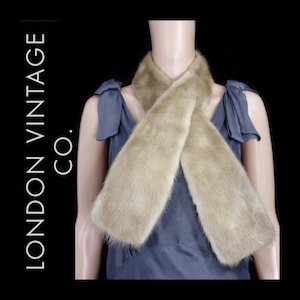 1950s-1960s blonde mink fur collar {Vintage mink fur/real mink fur/mink fur scarf/mink fur wrap/mink fur stole/mink fur tie/mink fur trim}