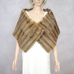 Vintage fur stole {Vintage fur/real fur/fur wrap/fur shawl/fur scarf/looks like mink fur/winter wedding/vintage bridal stole/fur cape}