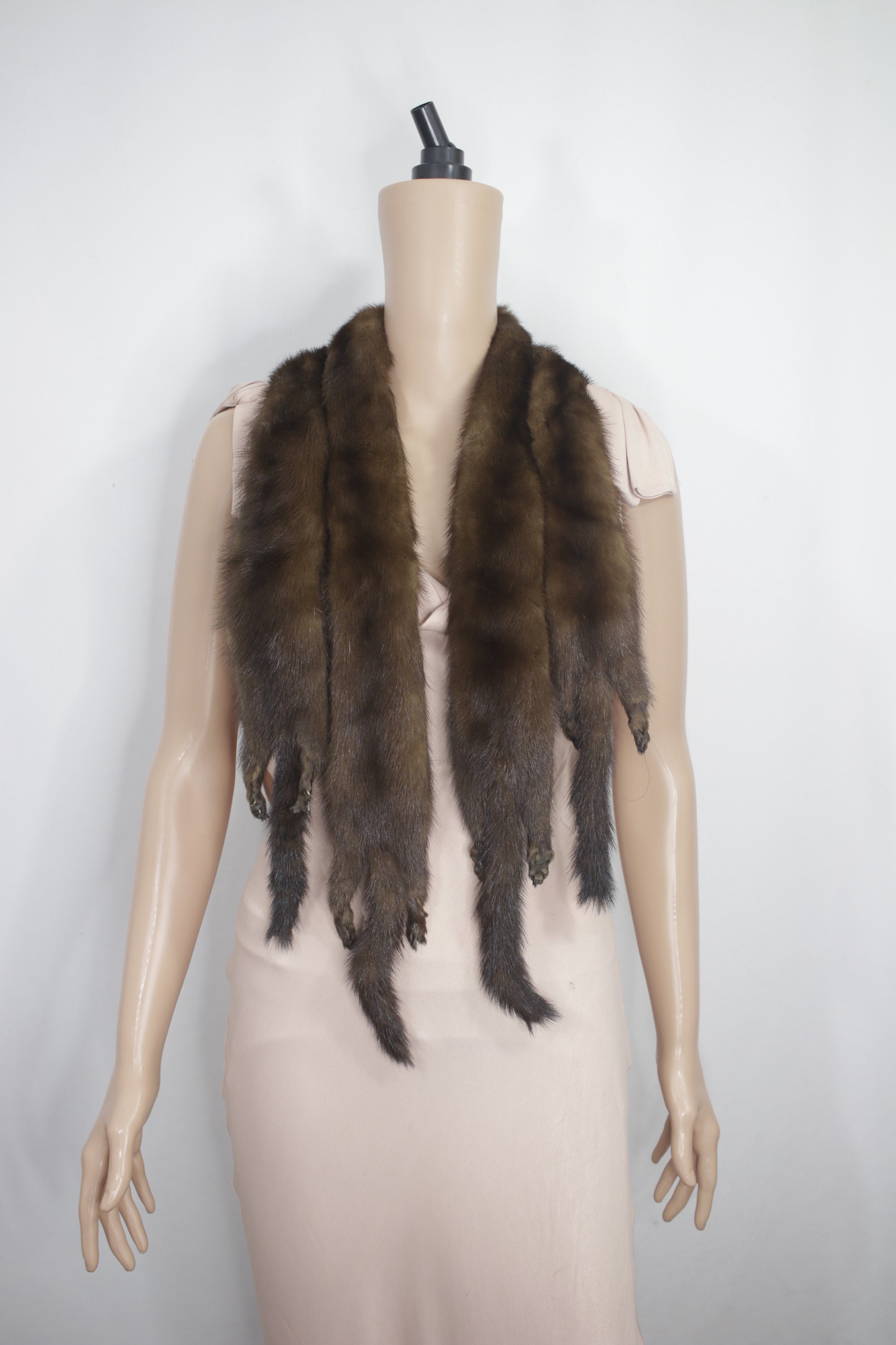 1940s-1950s Mahogany Mink Fur Stole With Taxidermy {vintage  display picture 3