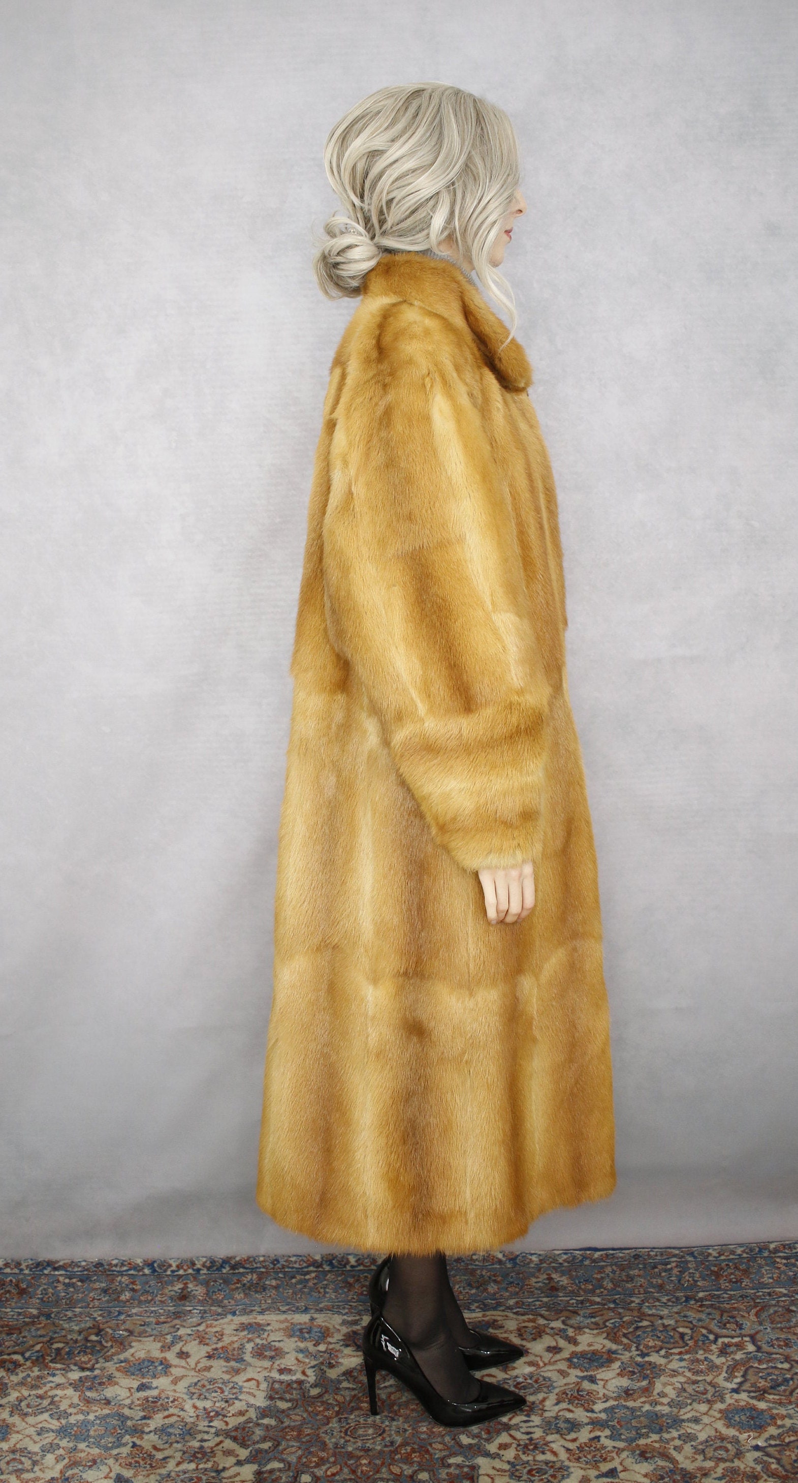 Size M Vintage gold fur coat Real fur coat/vintage fur coat Etsy