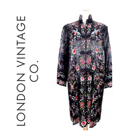 Vintage black embroidered coat {vintage embroidere