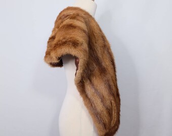 Châle Vintage En Fourrure De Sable Doré Canadien – Années 40 – Avec Poches – Fourrure Naturelle – Pièce D’époque