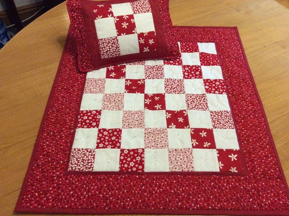 dolls quilt and pillow set
