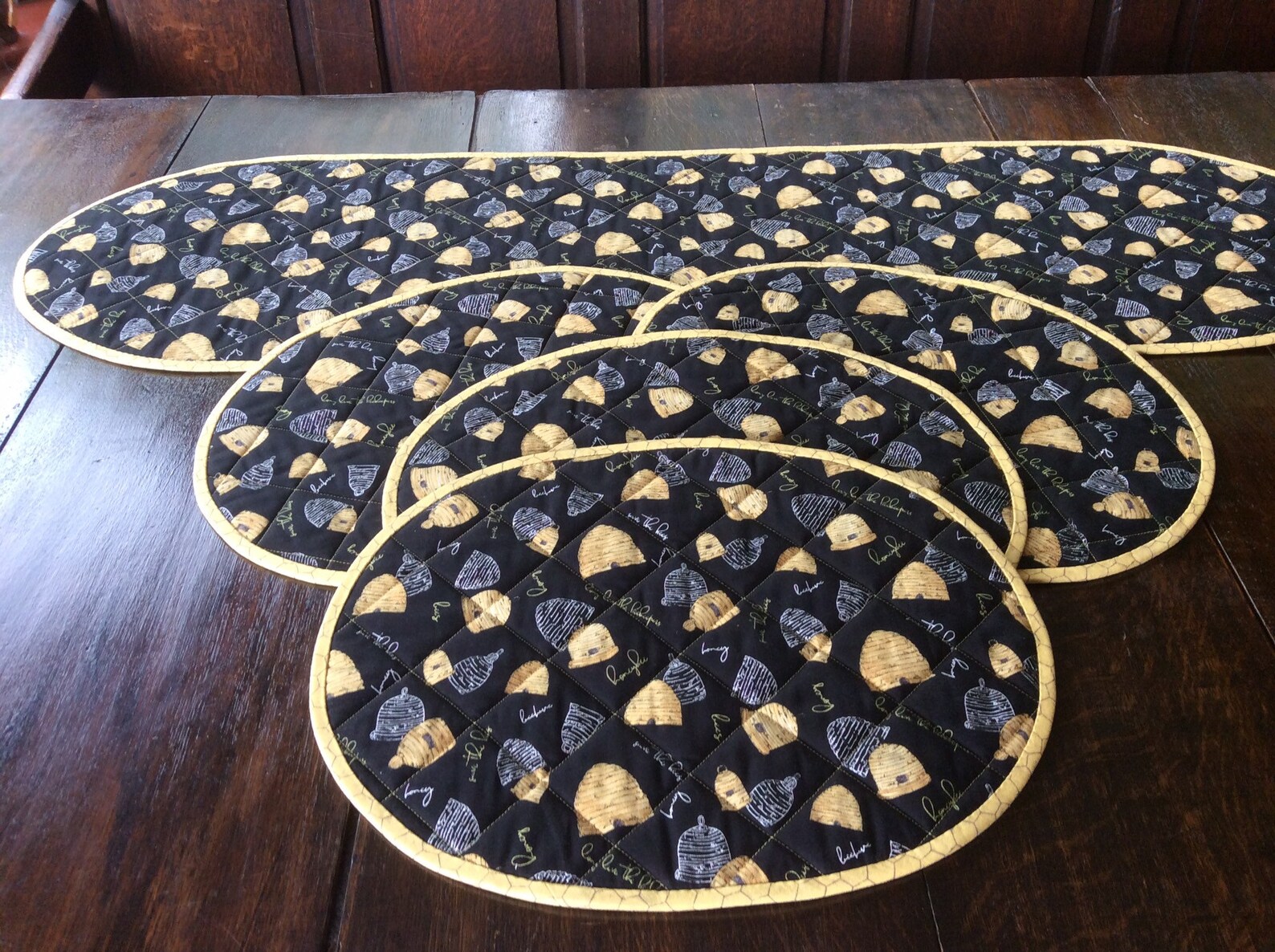 Bee Fabric Placemats and Matching Runner. 4 Placemats. Quilted Etsy