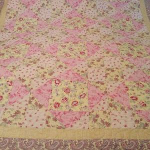 Country Cottage Pink/Yellow Flower Quilt. Wedding Quilt. Shabby Chic. Home Decor. Handmade Patchwork Quilt. Quilts For Sale. Bedding.