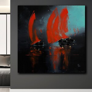 Könnte beinhalten: Abstraktes Ölgemälde von Segelbooten mit leuchtend roten Segeln vor einem dunklen, stimmungsvollen Hintergrund. Das Wasser spiegelt die Boote und Segel wider und erzeugt eine dramatische und künstlerische Szene. Das Kunstwerk vermittelt ein Gefühl von Bewegung und Tiefe.