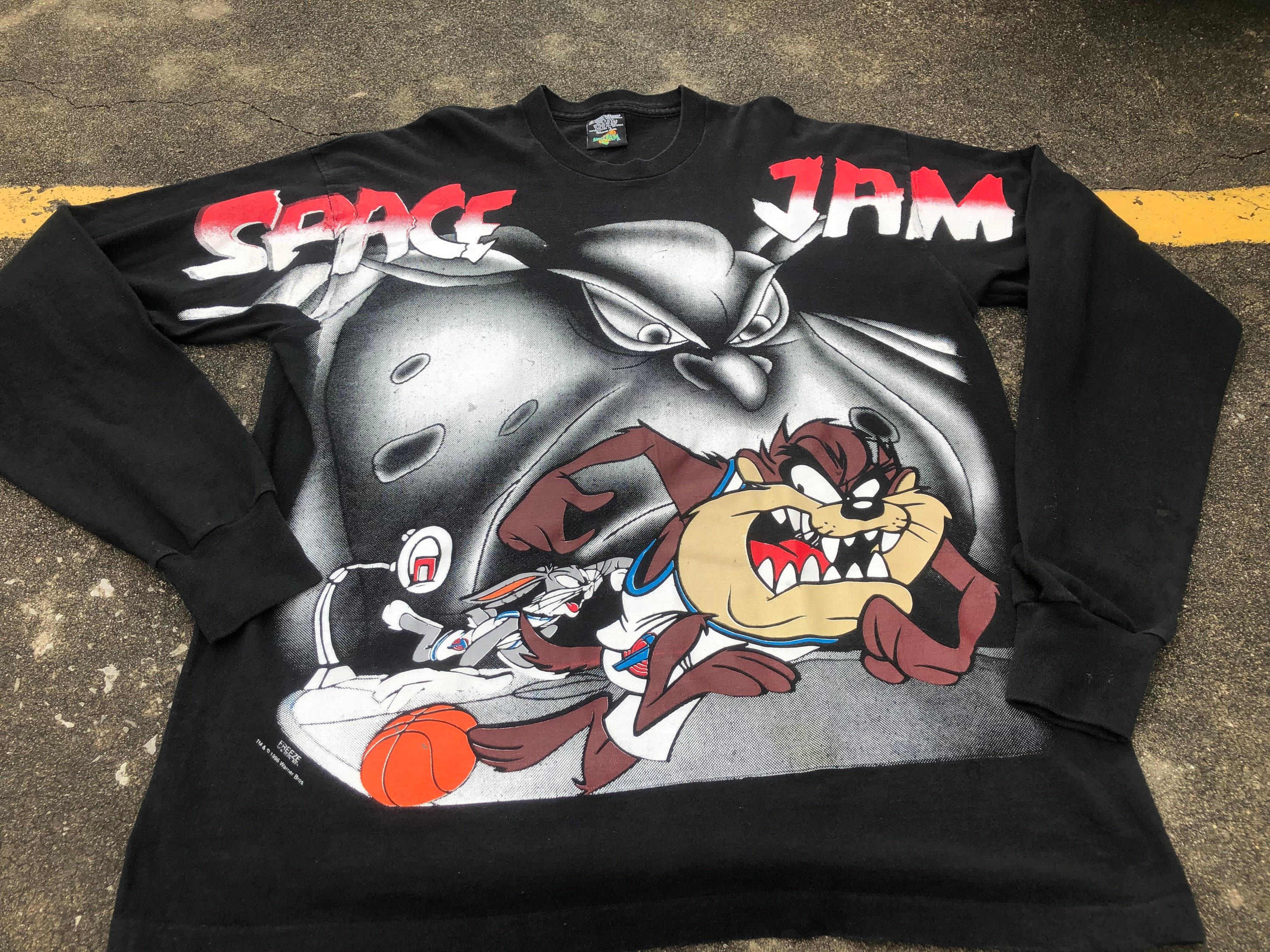 VTG Space Jam 1996 Taz Bugs Bunny Michael Jordan Longsleeve