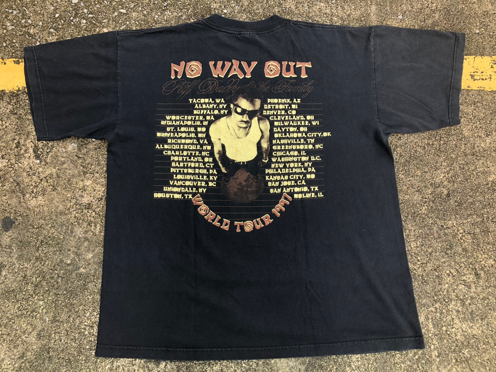 561 パフダディ Puff Daddy 1997年製ヴィンテージ Tシャツ 561 パフダディ Puff Daddy 1997年製ヴィンテージ Tシャツ