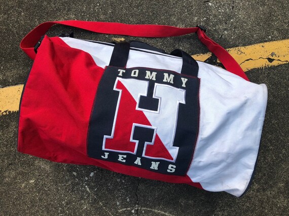 tommy jeans duffle bag