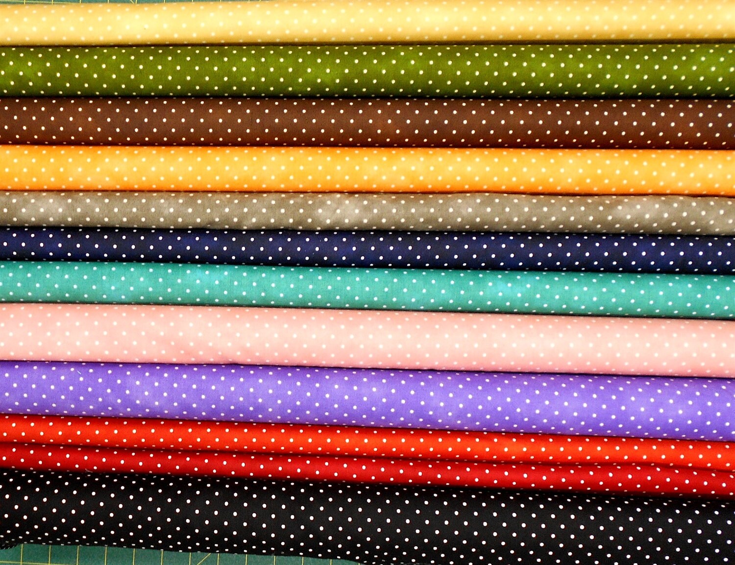 Polka/pin Dot/tiny Dot Fabric-#4777-paisley Purple Pin Dot/tiny