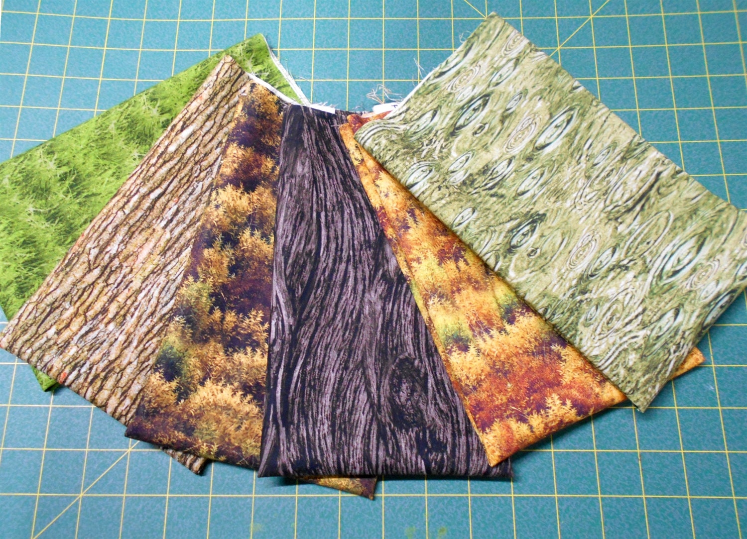 100% Cotton 5pc Fat Quarter Bundle - Golden Sunflowers 100% Cotton 5pc Fat Quarter Bundle - Golden Sunflowers