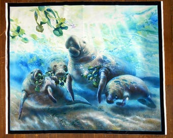 Tissu lamantins n° 5865, panneau Gentle Giants environ 36 x 43 po./algue/eau/bulles/bleu sarcelle turquoise gris vert/aquatique/Elizabeths Studio