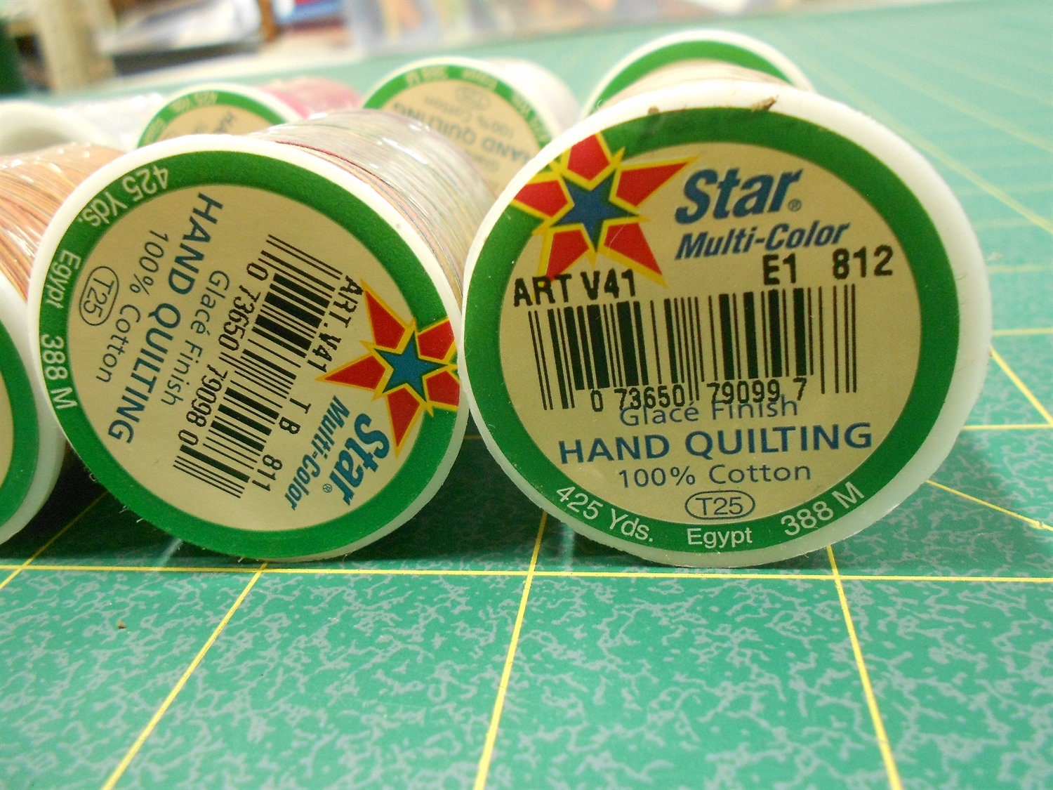 Hand Quilting Thread-star/coats & Clarks Thread/425yds/3ply Long Staple  Egyptian Cotton/button Wrap Top Mini King/variegated Multi Colored 