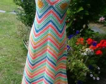 Gehäkeltes Maxi-Kleid, mit Grannys im Oberteil, Festival Look, Sommer-Liebe, Gr. 34-36, XS, US 6-8, UK 8-10