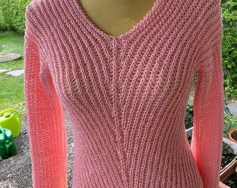Pull en tricot rose clair Pull à col en V rose épais Sz. 36-38, p.
