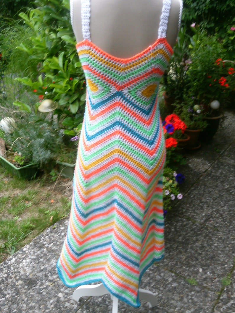 Robe maxi au crochet avec des mamies dans le haut, look festival, amour d'été, taille 34-36, XS, US 6-8, UK 8-10 image 3