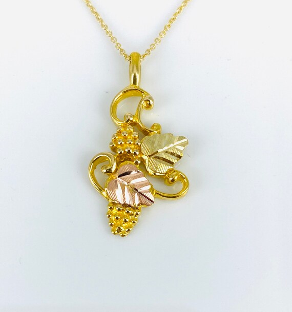 Vintage black hills gold on sale necklace
