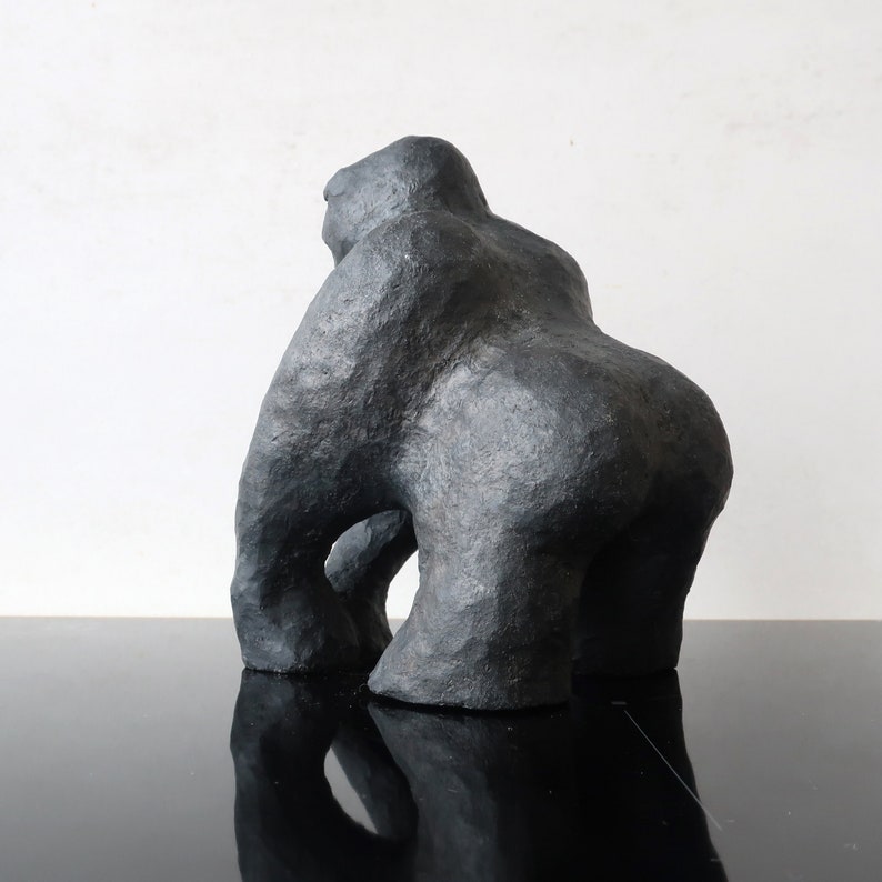 Ceramic sculpture Demonic gorilla imagem 4