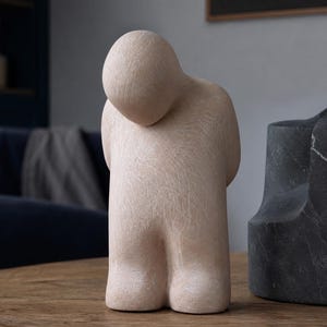 VERGOGNA - Statuetta in ceramica espressiva per giochi con la sabbia e consulenza