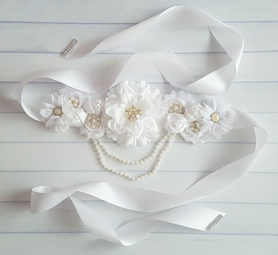 White Flower Pregnancy Sash for Expectant Mothers at Baby Etsy