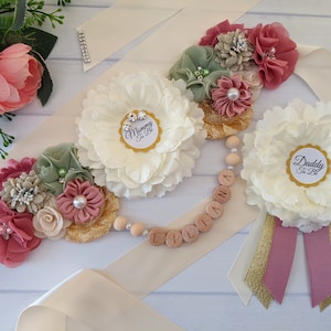 Faja de maternidad para futura mamá Baby In Bloom para baby shower, faja para embarazadas que esperan pancita, faja para futura mamá en color marfil y rosa empolvado