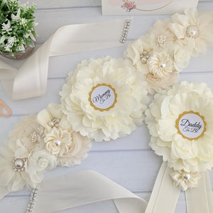 Ivory Boho Baby Shower Sash Belt for Expecting Mommy To Be, Bohemian Cream Mama To Be Belly Bump Sash, Pregnant Mom Sash with Dad To Be Pin