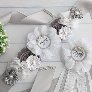 Baby Shower Sash, Mommy To Be Sash, Maternity Sash, Mom To Be Sash Baby Shower, White and Gray Mom To Be Sash, Mom To Be Belt, Keepsake Gift