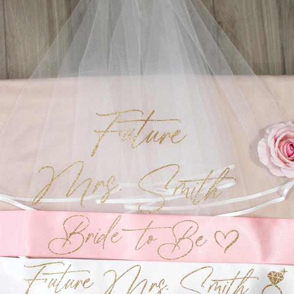 Bachelorette Veil, Bride Veil, Future Mrs Veil, Custom Veil, Personalized Veil, Sash, Bride to Be Veil, Bachelorette, Bridal Shower Veil
