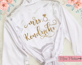 Bride Robe, Personalized Wedding Robe, Mrs Robe, Bridesmaid Robes, Bridesmaid Gift, Bridal Party Robes, Bridal Shower Gift, Glitter