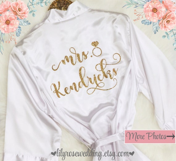 Bride Robe, Personalized Wedding Robe, Mrs Robe, Bridesmaid Robes, Bridesmaid Gift, Bridal Party Robes, Bridal Shower Gift, Glitter