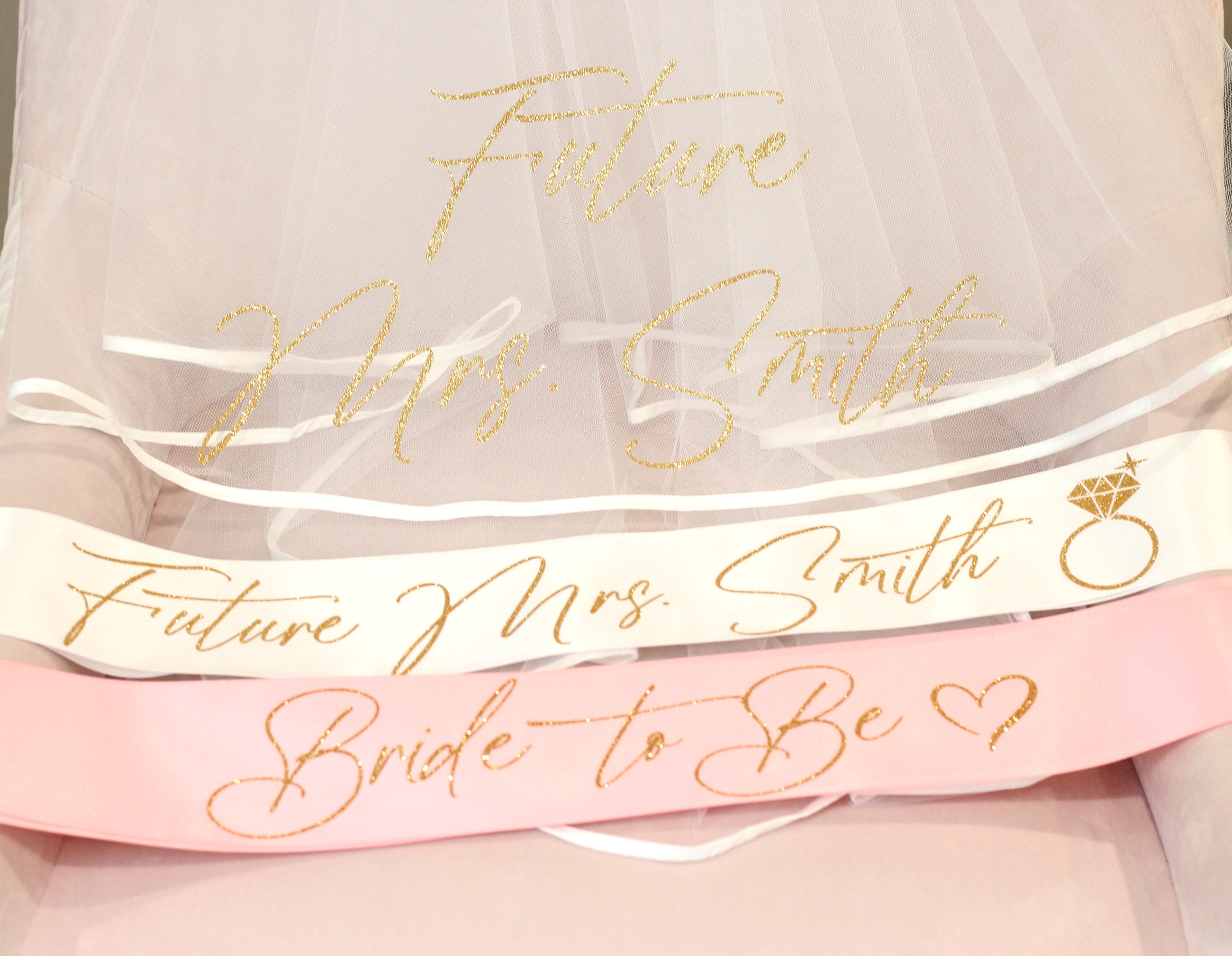Bachelorette Veil, Bride Veil, Future Mrs Veil, Custom Veil, Personalized Veil, Sash, Bride to Be Veil, Bachelorette, Bridal Shower Veil