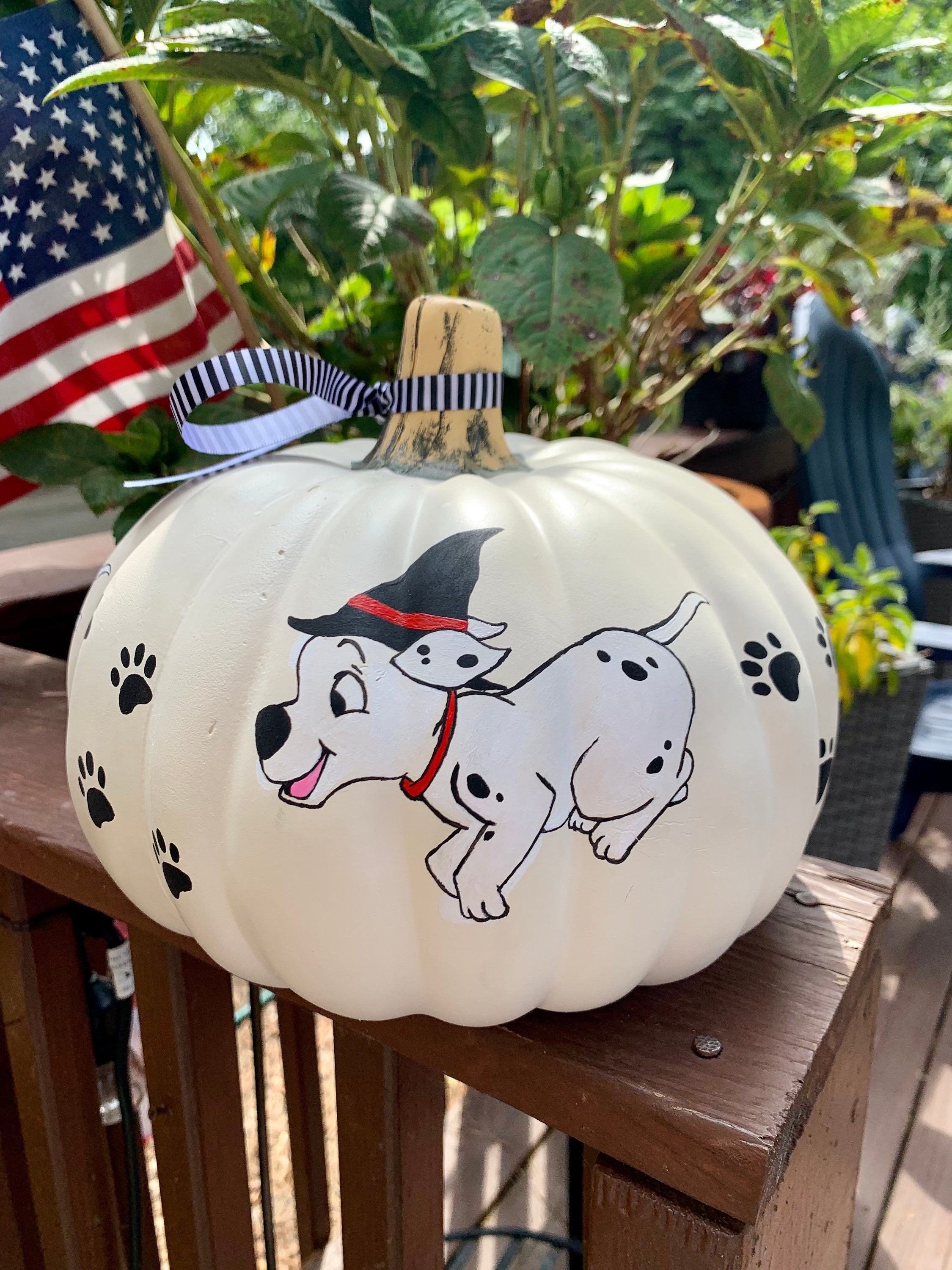 101 Dalmatians Halloween Painted Pumpkin Etsy 101-dalmatians-halloween-painted-pumpkin-etsy