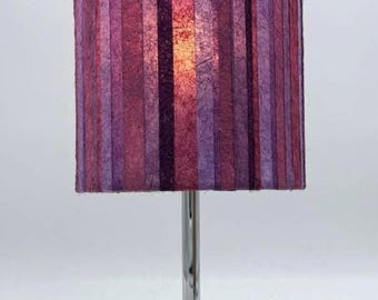 Bananenpapier Tischlampe: Lila Streifen Lampenschirm Touch Sockel, handgemachte nachhaltige Beleuchtung
