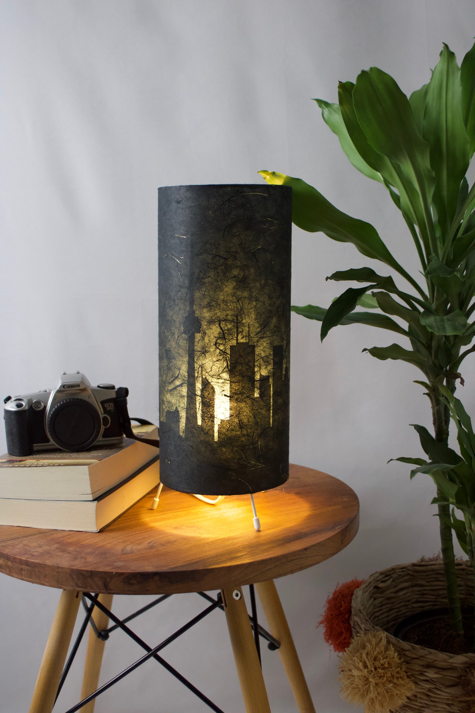 Black and Gold Toronto Skyline Table Lamp Korean Mulberry & Gold Vinyl