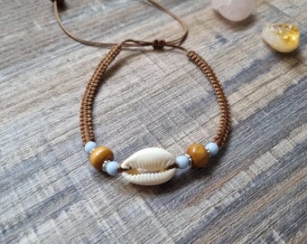 Cowrie shell anklet,  macrame cowrie shell anklet with beads