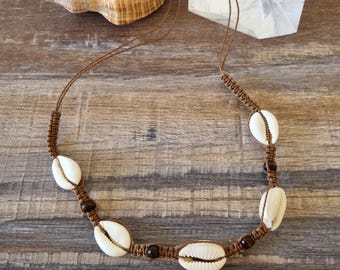 Cowrie shell choker necklace, Cowrie shell and macrame necklace