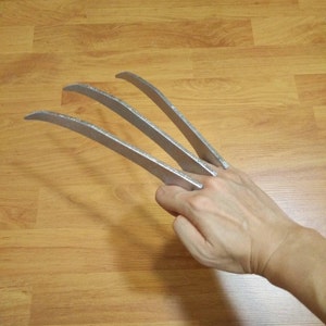 Wolverine Claws PDF Template image 3