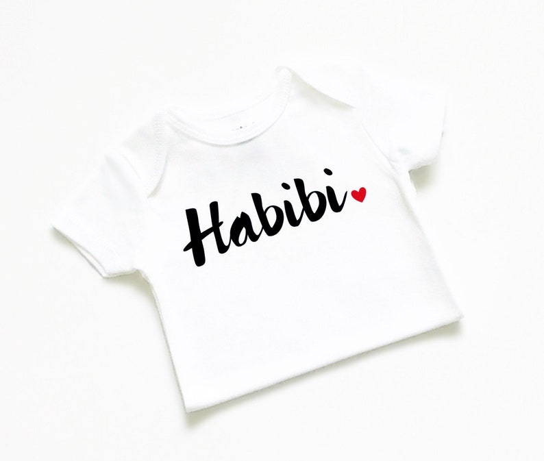 Habibi Habibti heart bodysuit, beloved, Arabic, Valentine's Day, Islamic gift, baby outfit, love, homecoming, Aqiqah, baby shower gift, Eid image 1