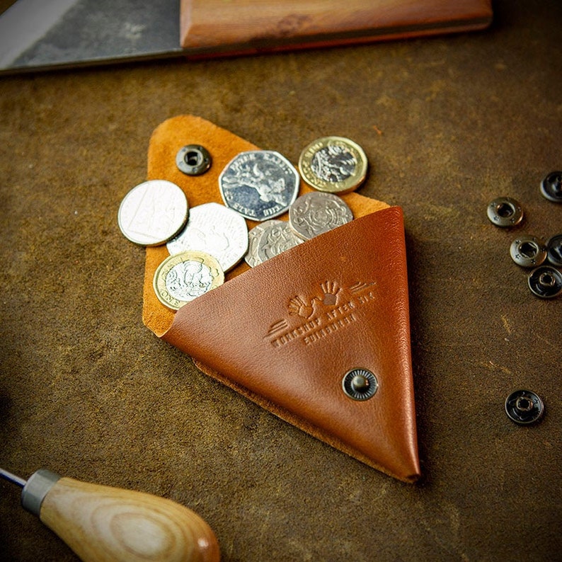 Monedero de monedas de cuero hecho a mano personalizado Personalización GRATUITA Bolsa de monedas Regalo de aniversario de bodas de 3er año Regalo para San Valentín imagen 1