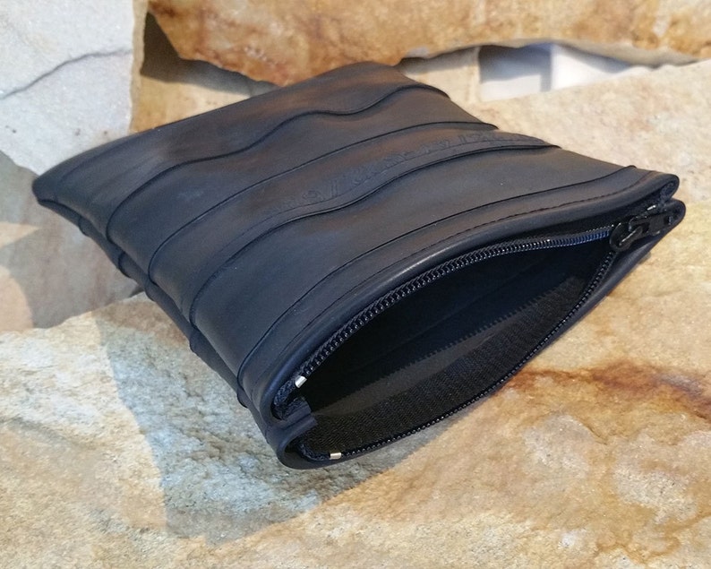 Purse made from upcycled bicycle tube, vegan, small bag, coin purse, cable bag, organizer RV schwarz