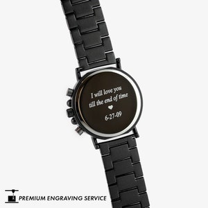 Graverad träklocka; Explorer S - 44 mm (grönt sandelträ och svart stål), herr, personlig present, presentset till marskalk, handgjord av Avant bild 2