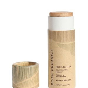 Illumi Highlighter Makeup Stick, a vegan and zero waste light reflecting creamy highlighter made with organic ingredients.